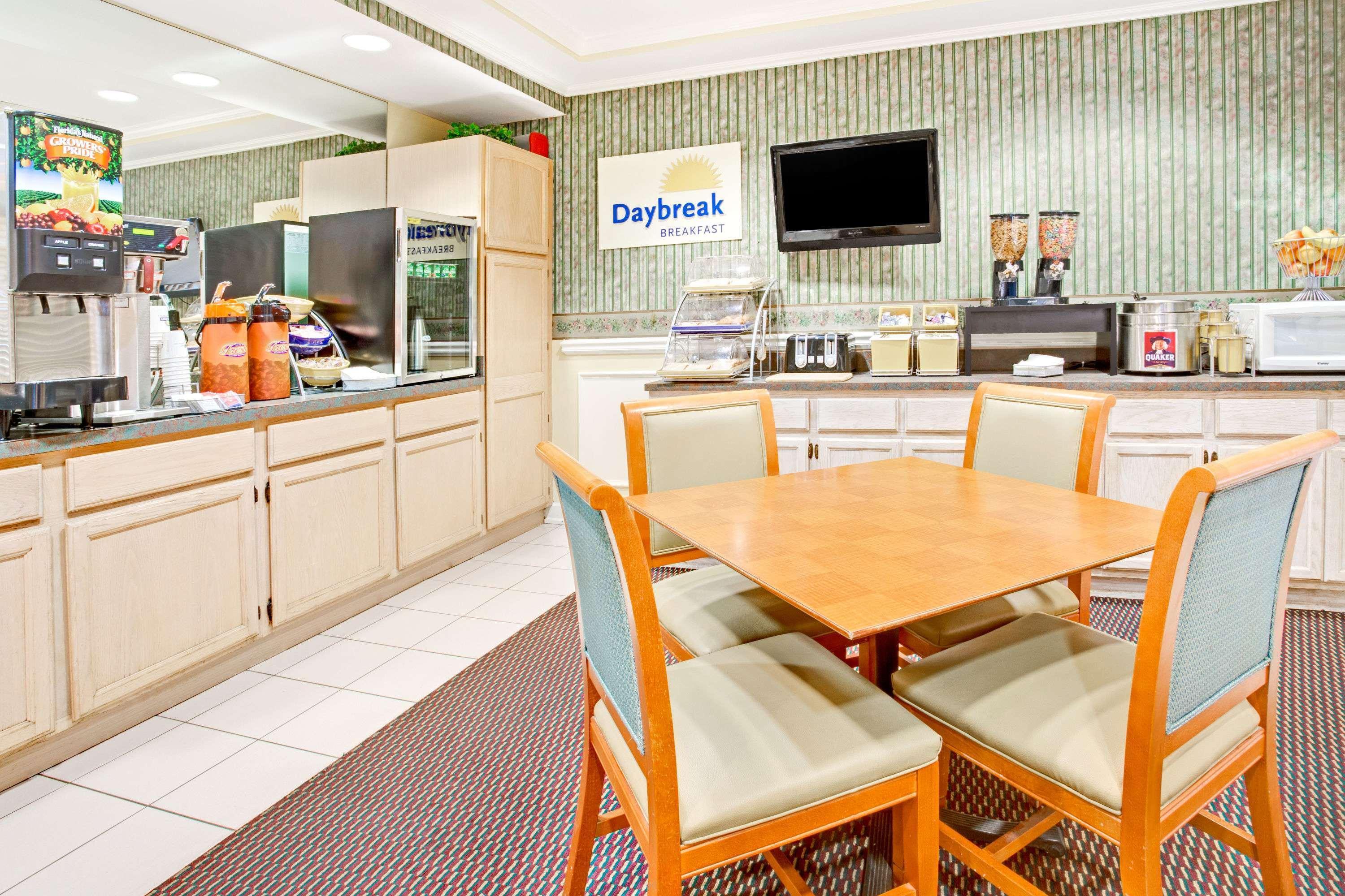 Days Inn By Wyndham Kingsland Ga Eksteriør billede